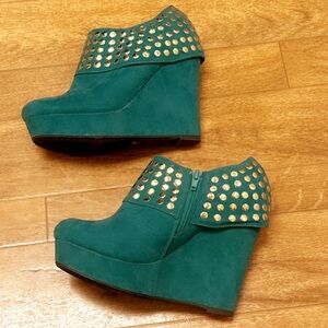 Size 9 RED CIRCLE Suede Teal and Gold Studded Wedge Booties